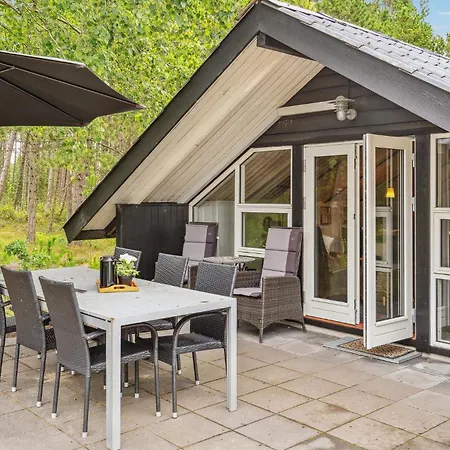 Beautiful In Romo With Kitchen Holiday home