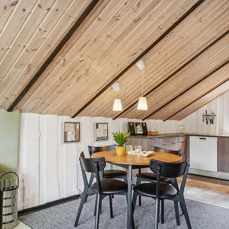 Beautiful In Romo With Kitchen Bolilmark